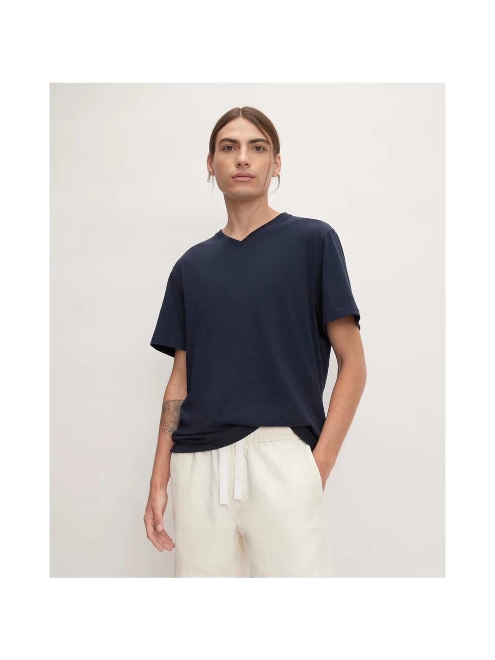 Everlane The Organic Cotton V Neck Tee Mens Medium Navy Blue Minimalist NEW